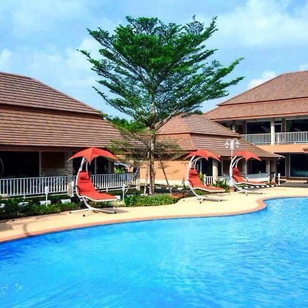 Baan Dara Resort Sara Buri エクステリア 写真